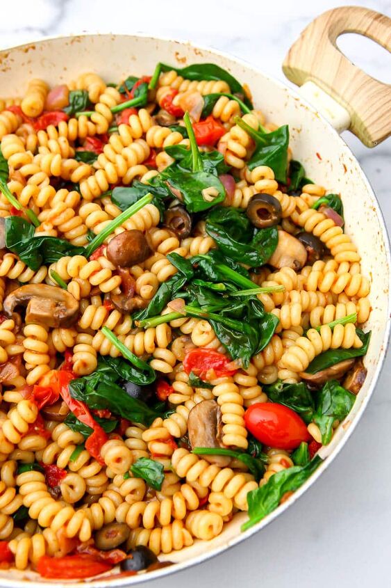 the best vegan pasta salad mediterranean style