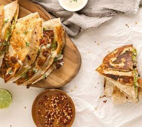 How to Make Vegetarian Quesadillas With Beans and Cheese