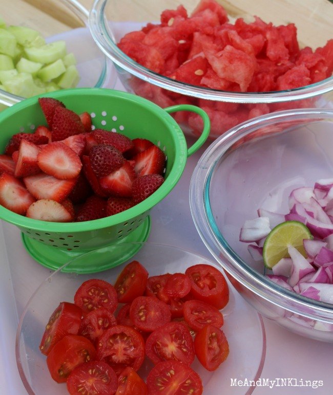 tossed salad recipe with strawberries and lime juice