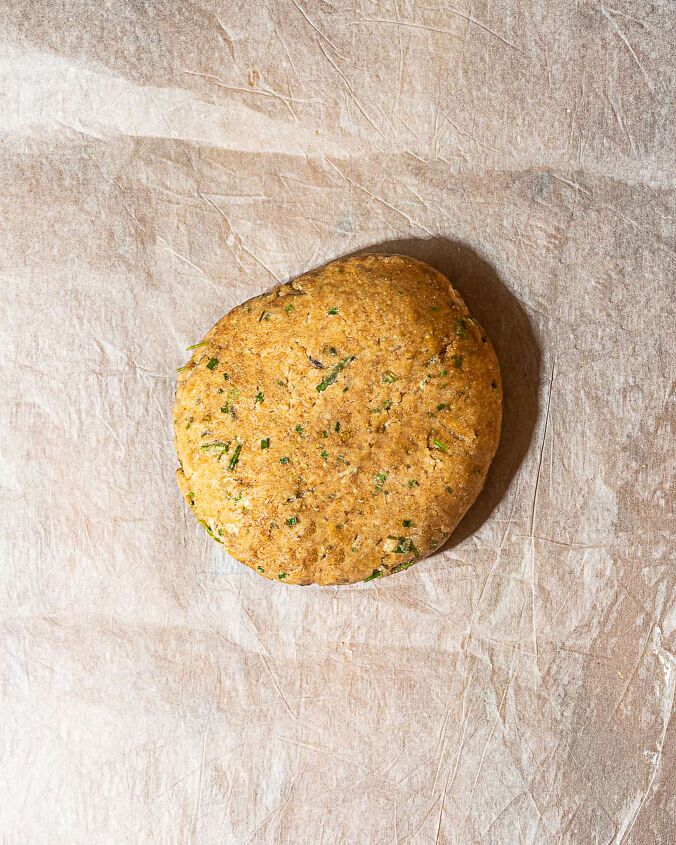 sourdough crackers recipe with field garlic