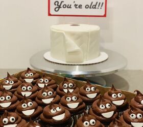 Lori's Lollicakes : Holy crap, you're old! 40th birthday poop emoji cake  pops