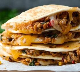 https://cdn-fastly.foodtalkdaily.com/media/2022/06/07/6756877/crumbled-tempeh-quesadillas.jpg?size=720x845&nocrop=1