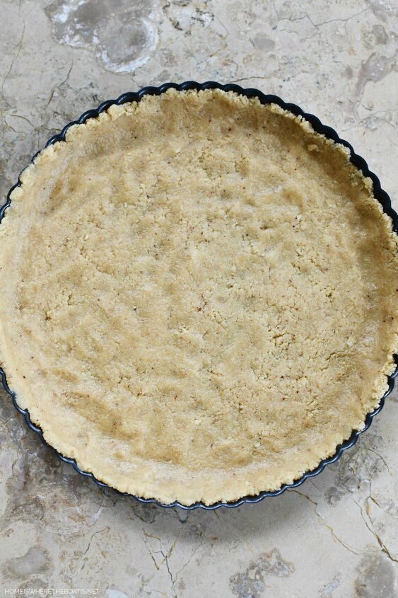 peach blueberry crumble tart with pecan shortbread crust