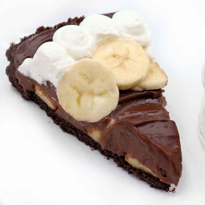 rich chocolate banana cream pie