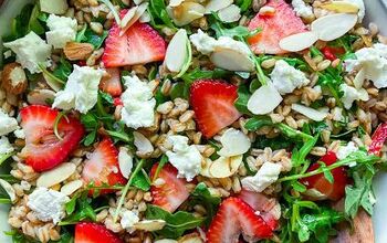 Strawberry Arugula Salad With Goat Cheese and Farro