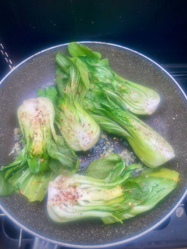 garlicky and sesame pac choi