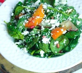 Simple Spinach Salad With Fresh Apricots and Apricot Salad Dressing