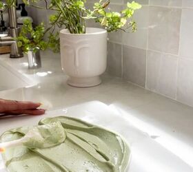 Frozen Yogurt Matcha Bark With Chocolate Chips, Pistachios & Coconut