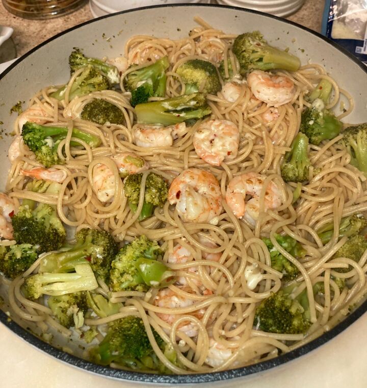 lemony pasta with shrimp broccoli and parmesan cheese