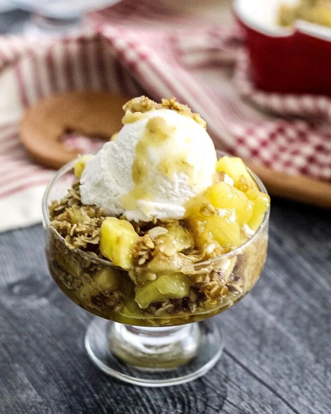 vibrant pineapple crisp with spiced oats