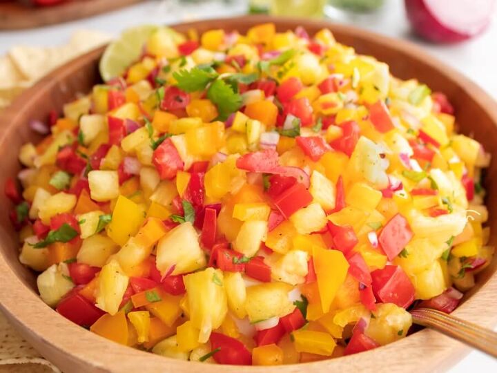 fresh and easy pineapple salsa