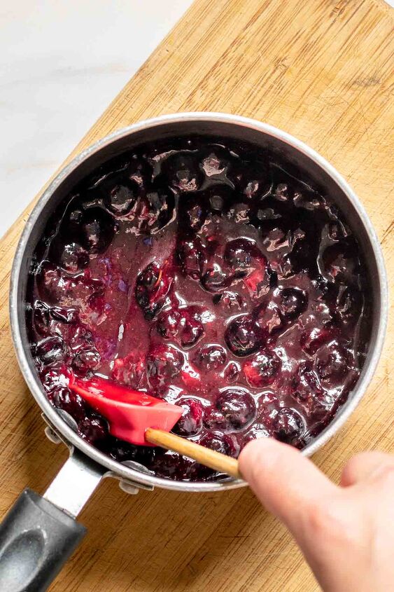 easy blueberry glaze for desserts, Cook the blueberries until the juices release and the blueberries begin to break down