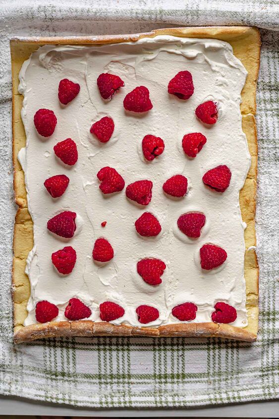 raspberry vanilla swiss roll with chocolate ganache, Add the raspberries evenly overtop