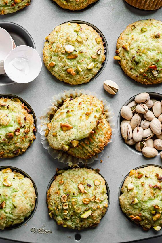 bakery style pistachio muffins
