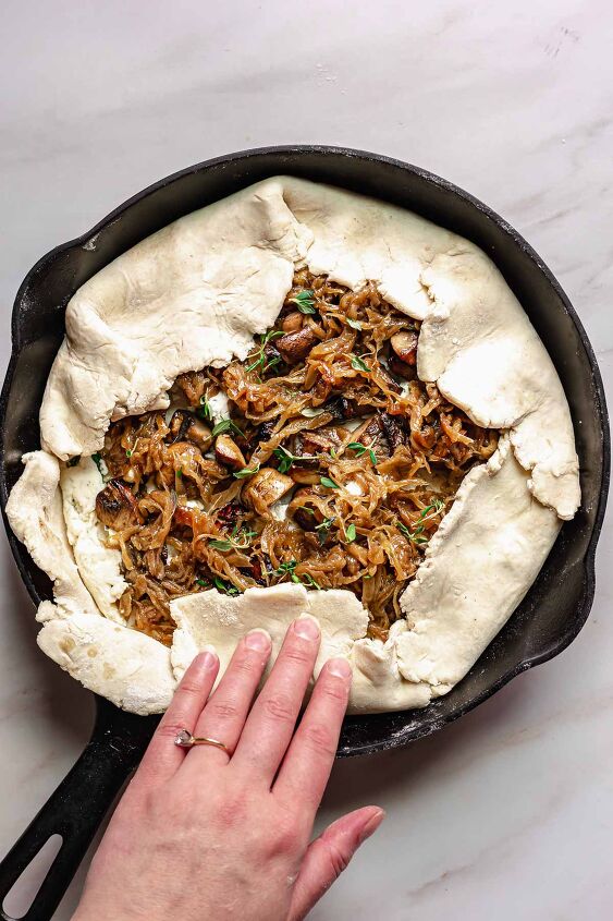mushroom caramelized onion and potato tart, Fold the excess dough towards the center