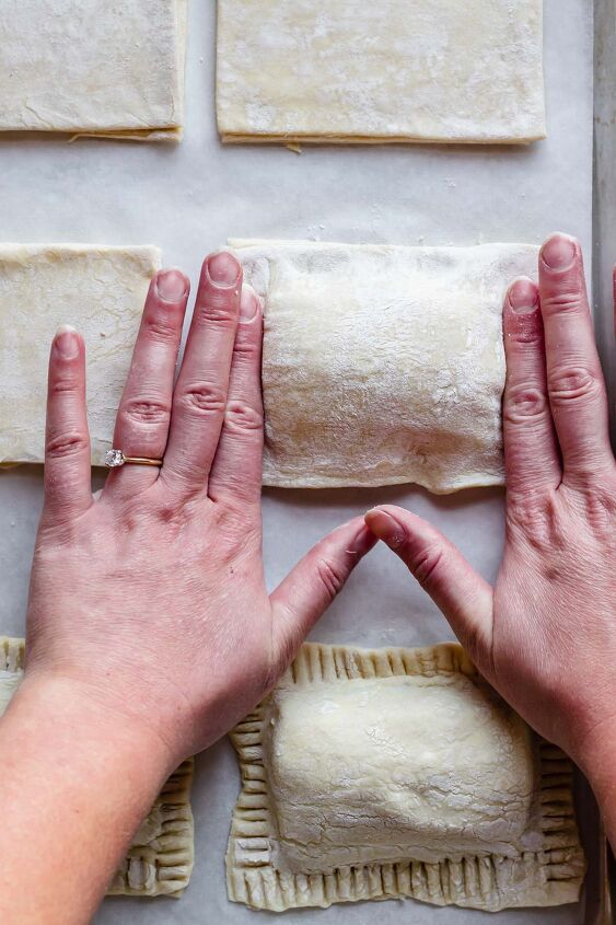 reuben hand pies, Press to seal