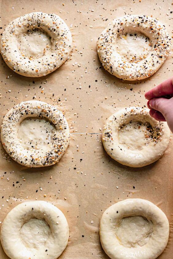 bialy bagels with everything seasoning, Sprinkle with everything bagel seasoning