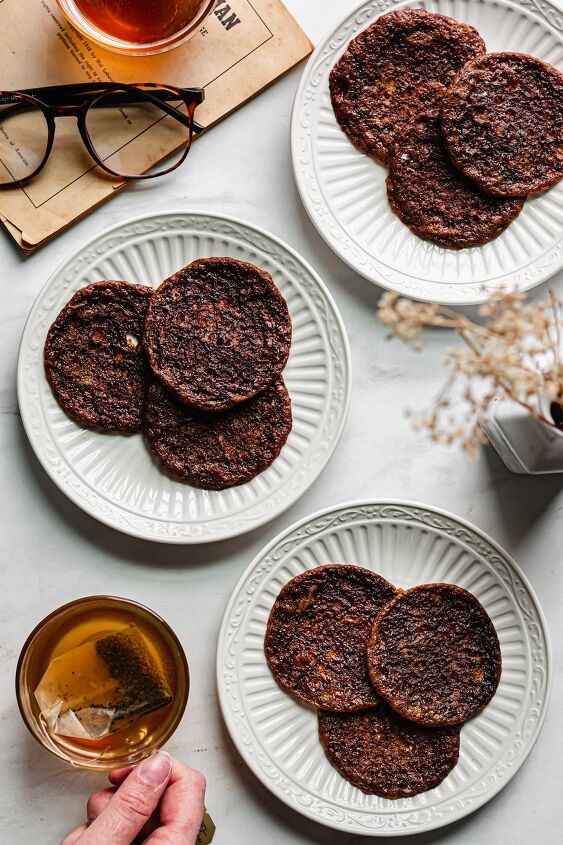 ginger molasses lace cookies