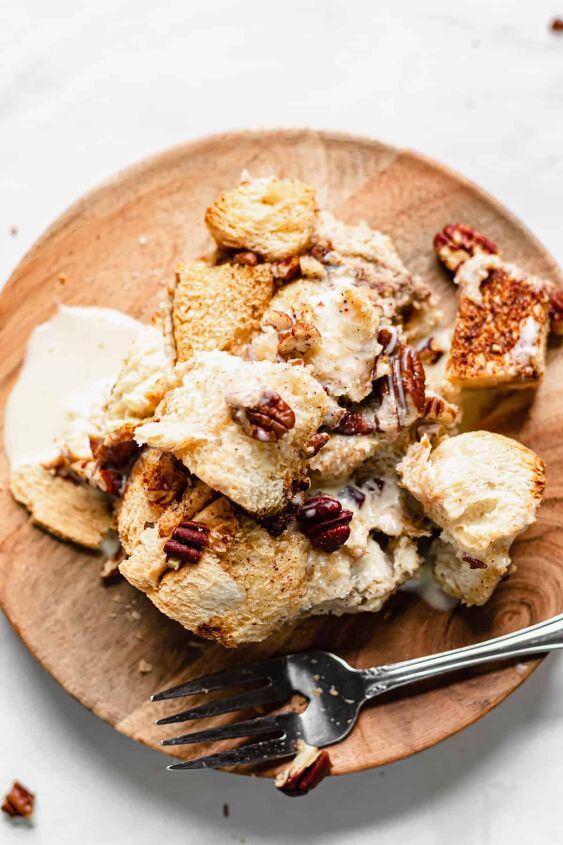 bread pudding with bourbon sauce