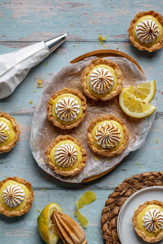 mini lemon meringue tarts