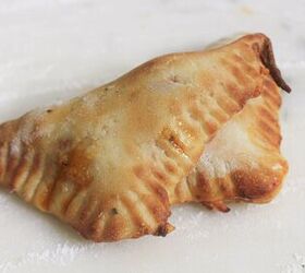 Easy Homemade Pizza Pockets in the Air Fryer