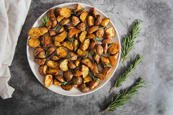 11 recipes for the perfect party complete menu, Roasted Potatoes Side