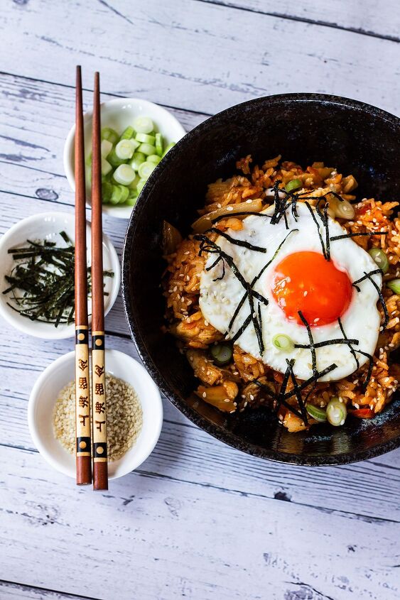 kimchi fried rice with chicken