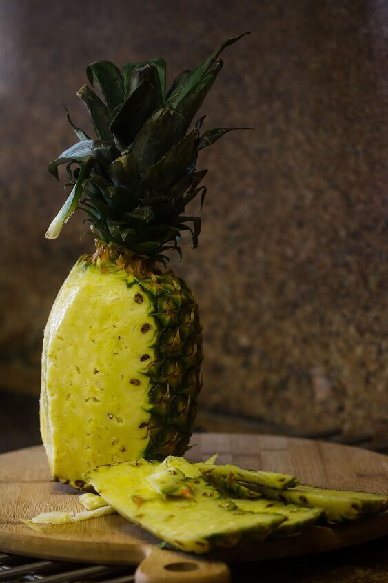 spiced pineapple peel refresher drink