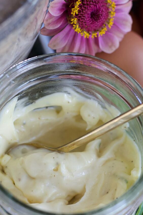 Delicious & Easy Homemade Mayo | Foodtalk