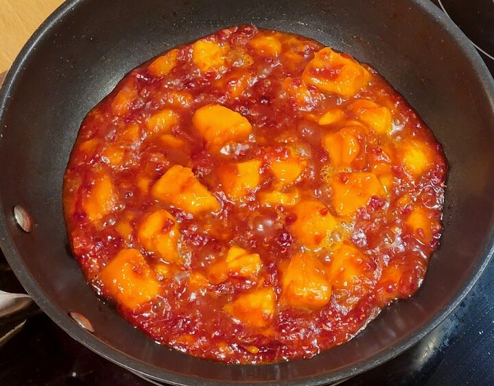 one pan mango raspberry crumble