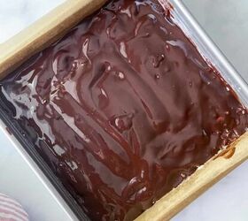 easy almond joy brownies from scratch, Finish the brownies with chocolate ganache