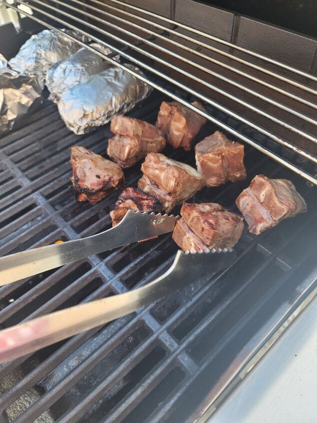 grilled lamb chops on the barbie