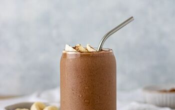 Chocolate-Peanut Butter Breakfast Smoothie