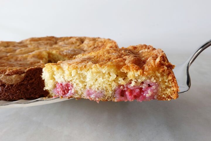 Raspberry Buttermilk Cake | Foodtalk