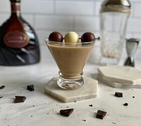 Chocolate Martini With Godiva - Happy Honey Kitchen