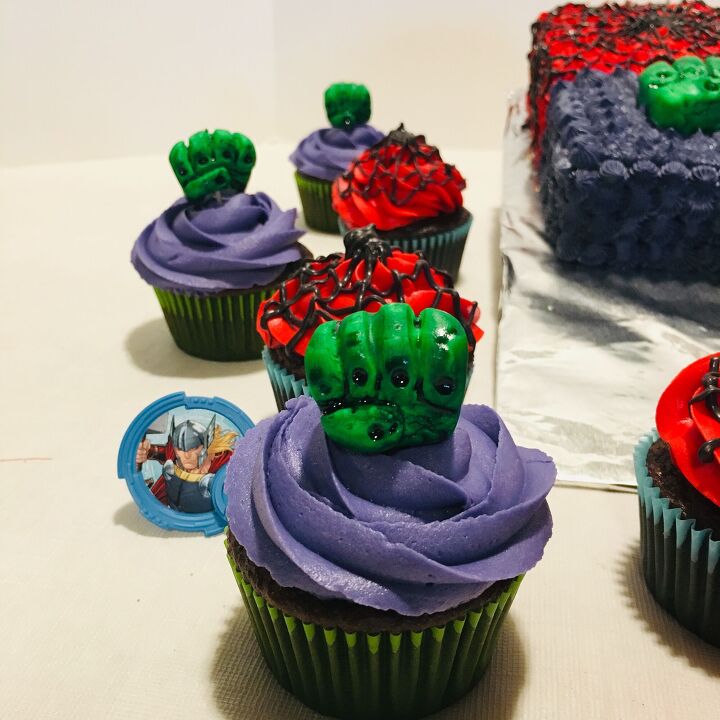 superhero cupcakes