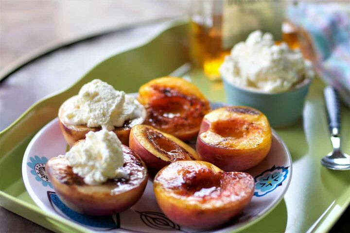 grilled peaches with amaretto whipped cream, Grilled Peaches with Amaretto Whipped Cream