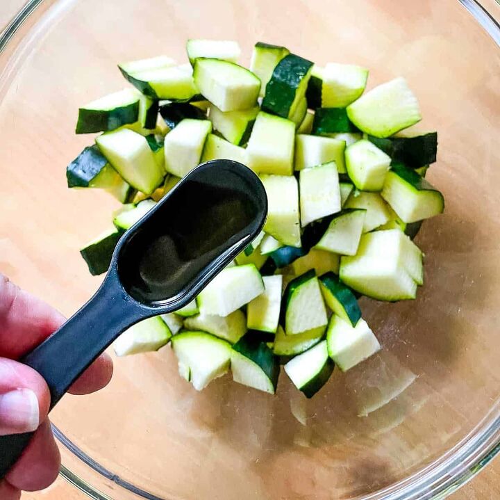 air fryer roasted zucchini