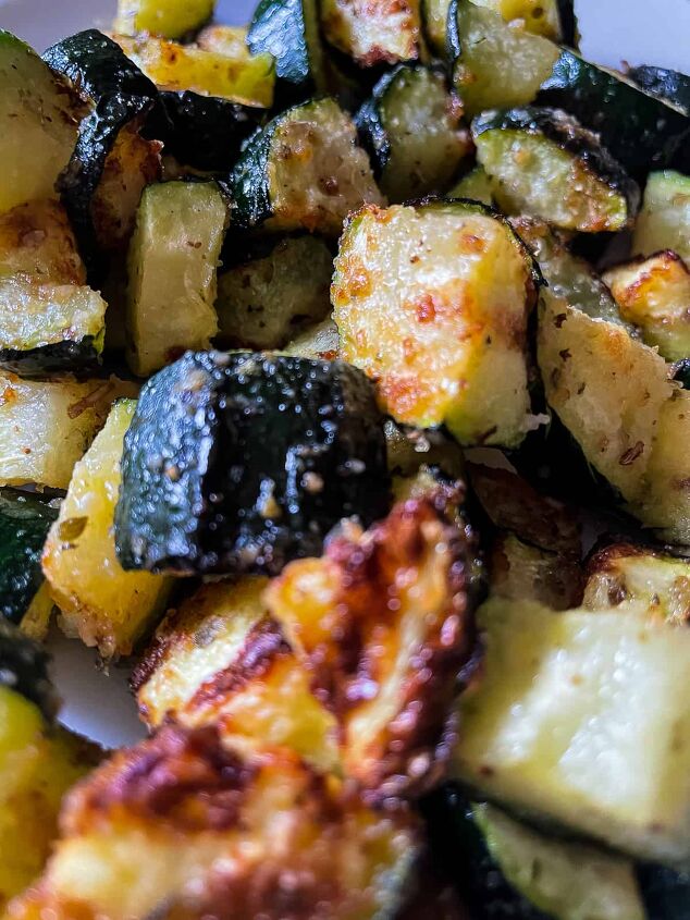 air fryer roasted zucchini