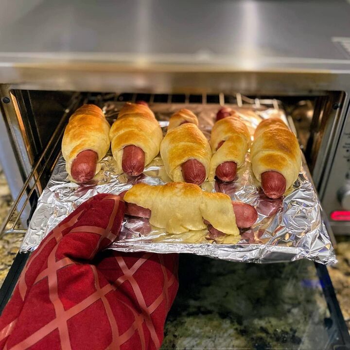 toasty crescent roll hot dogs