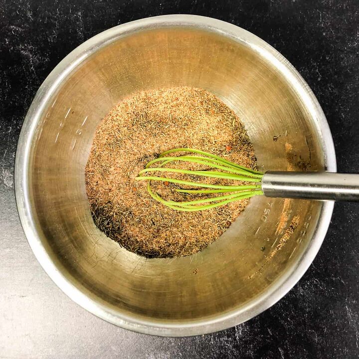 bbq dry rub, Whisk ingredients together