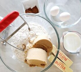 German Streusel Cake with Vanilla Pudding -