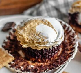 S'mores Cupcakes With Graham Cracker Crust