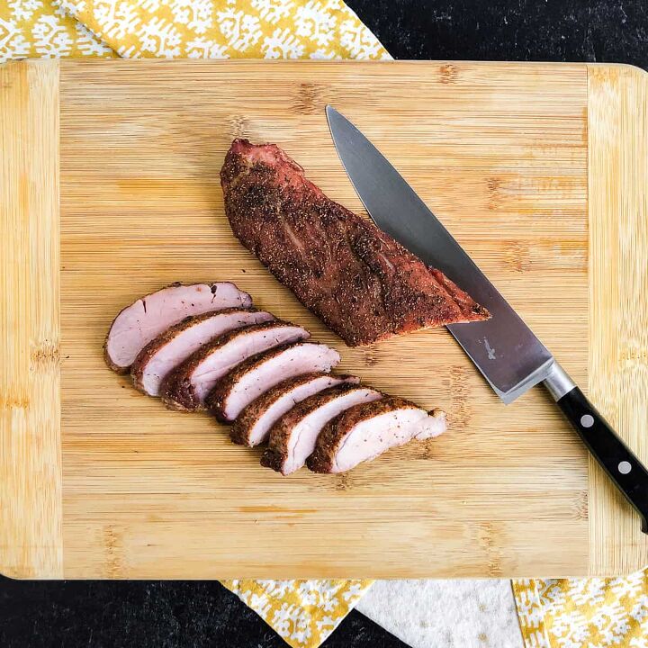 smoked pork tenderloin, Smoke for about an hour and allow to rest for 10 minutes before slicing