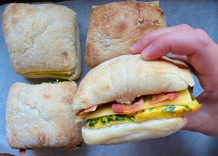 bacon gouda breakfast sandwiches