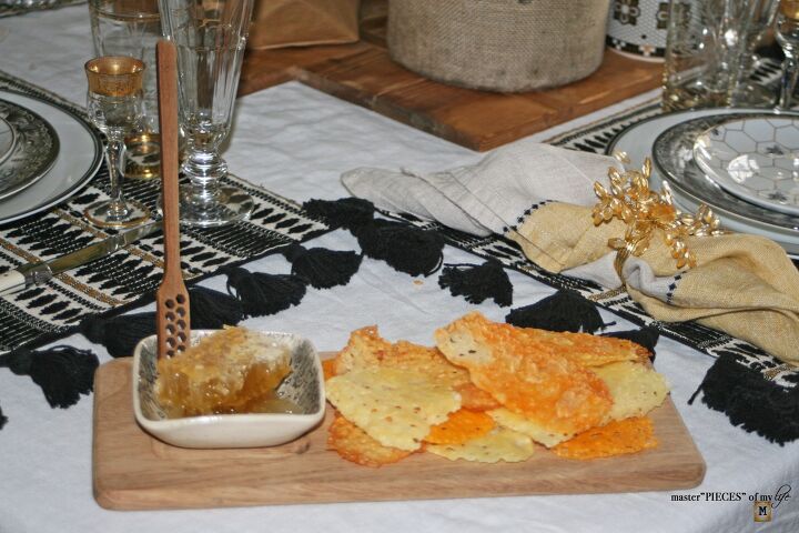 the best honeycomb cheesy cracker appetizer ever