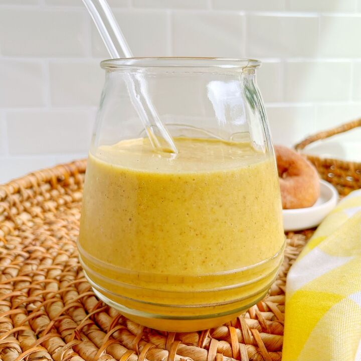 golden pineapple smoothie