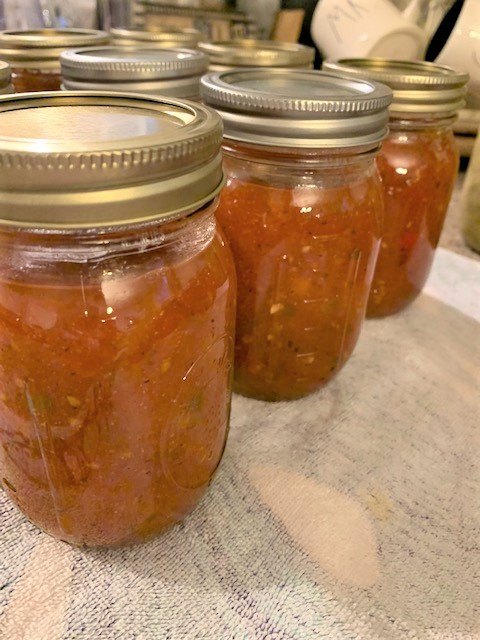how to make and can homemade salsa