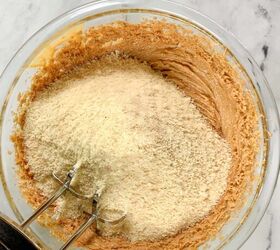 almond flour peanut butter cookies video, Step 3