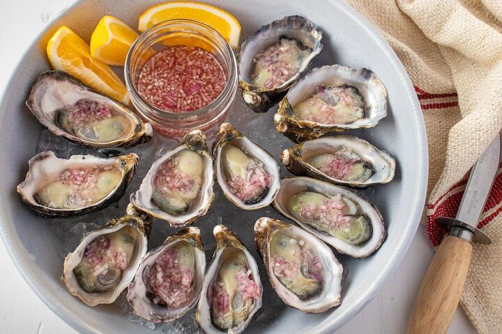 fresh oysters with a mignonette dressing